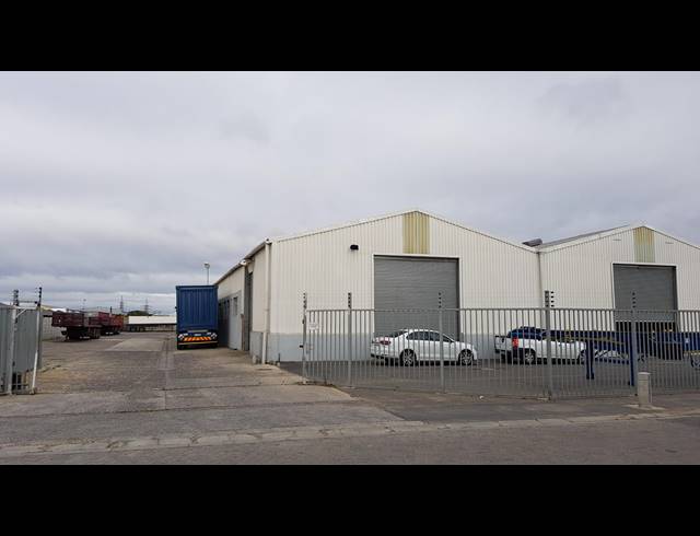 2,300M² FACTORY TO LET IN KRAAIFONTEIN INDUSTRIA